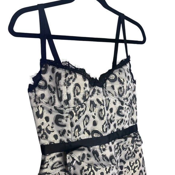 NWT V. Chapman Portofino Dress in Leopard Size 6 - Picture 3 of 6